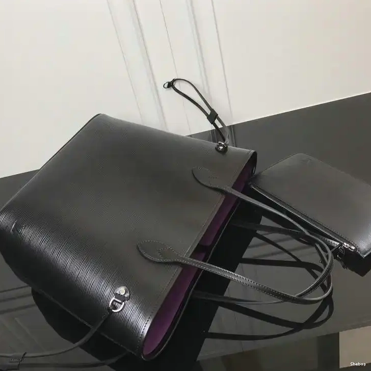 LV 19T1L0418 Bags 0814